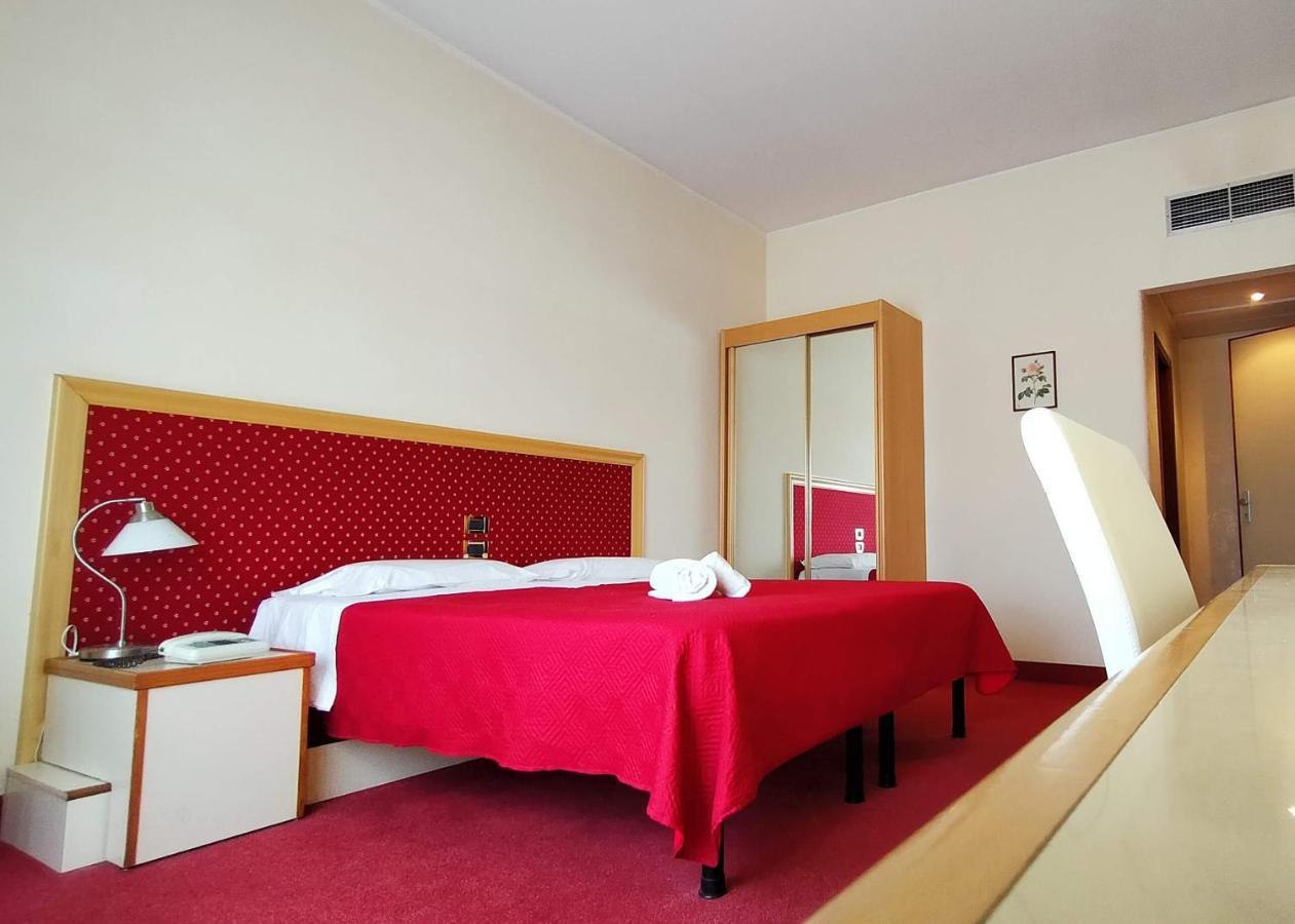 Hotel Palace Masoanri'S Reggio di Calabria Buitenkant foto