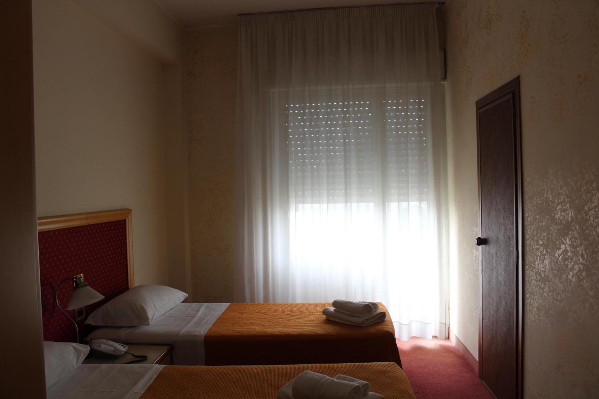 Hotel Palace Masoanri'S Reggio di Calabria Buitenkant foto