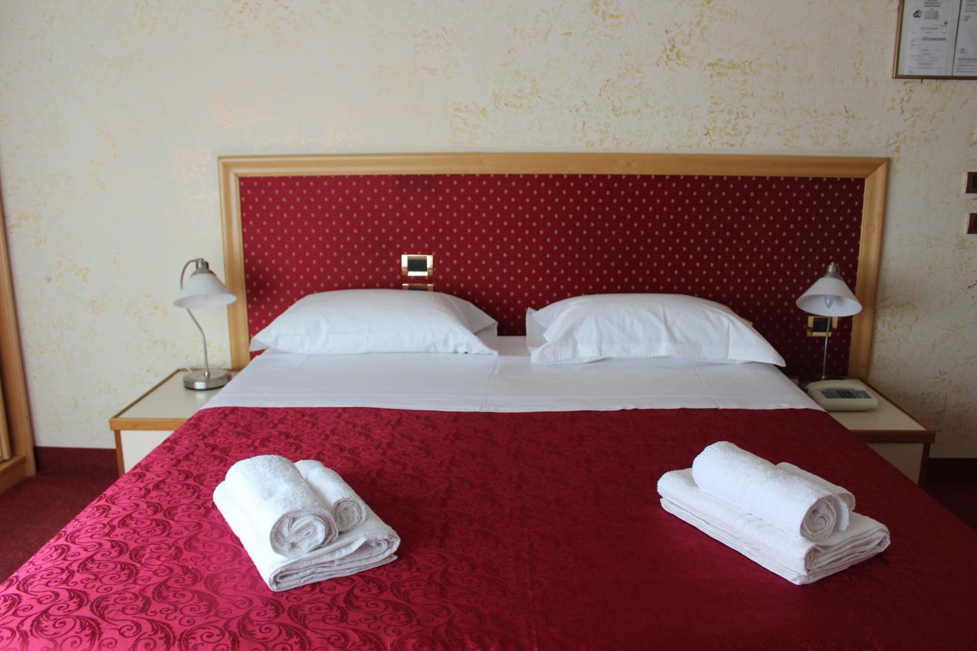 Hotel Palace Masoanri'S Reggio di Calabria Buitenkant foto