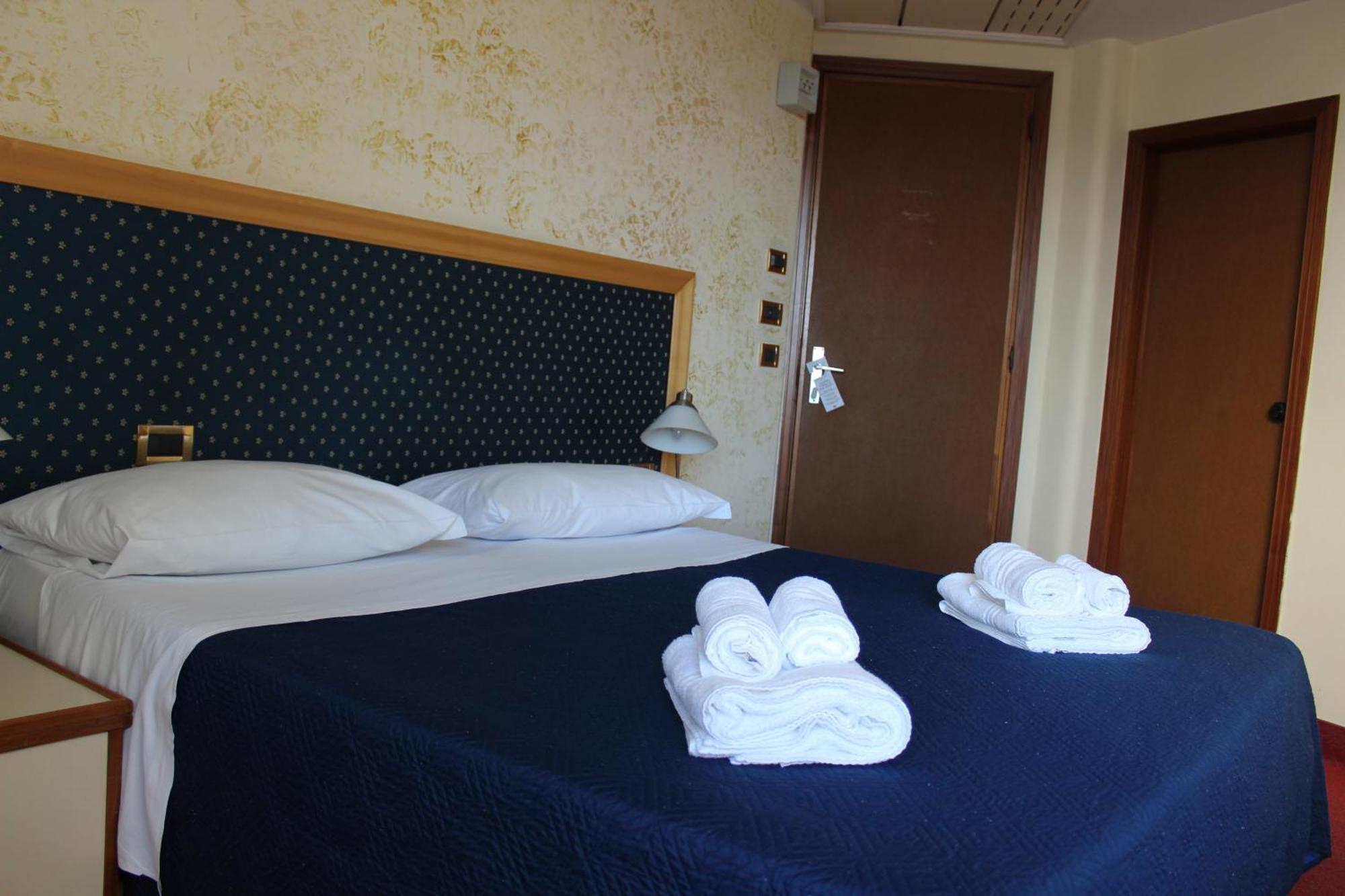 Hotel Palace Masoanri'S Reggio di Calabria Buitenkant foto