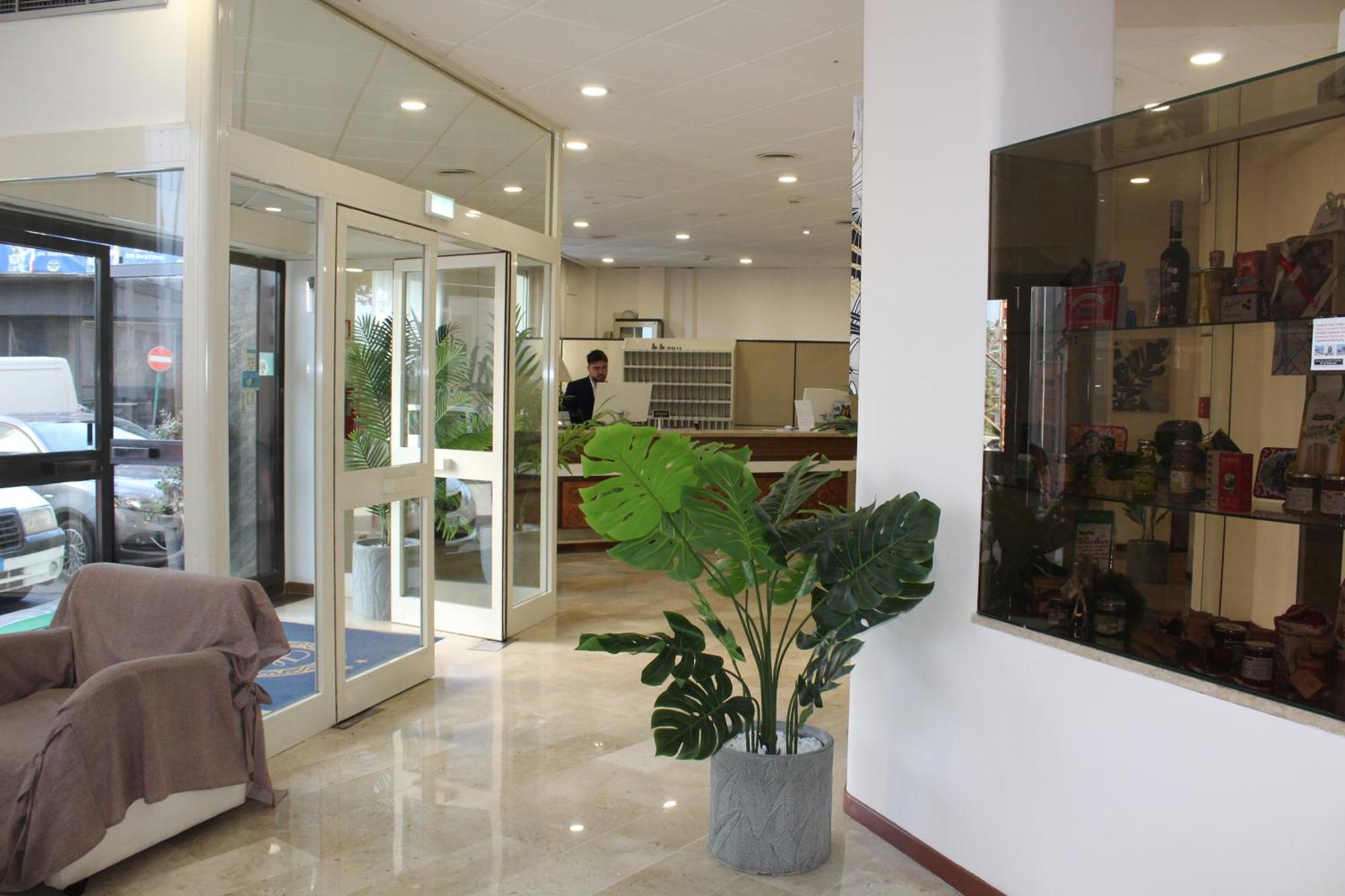 Hotel Palace Masoanri'S Reggio di Calabria Buitenkant foto