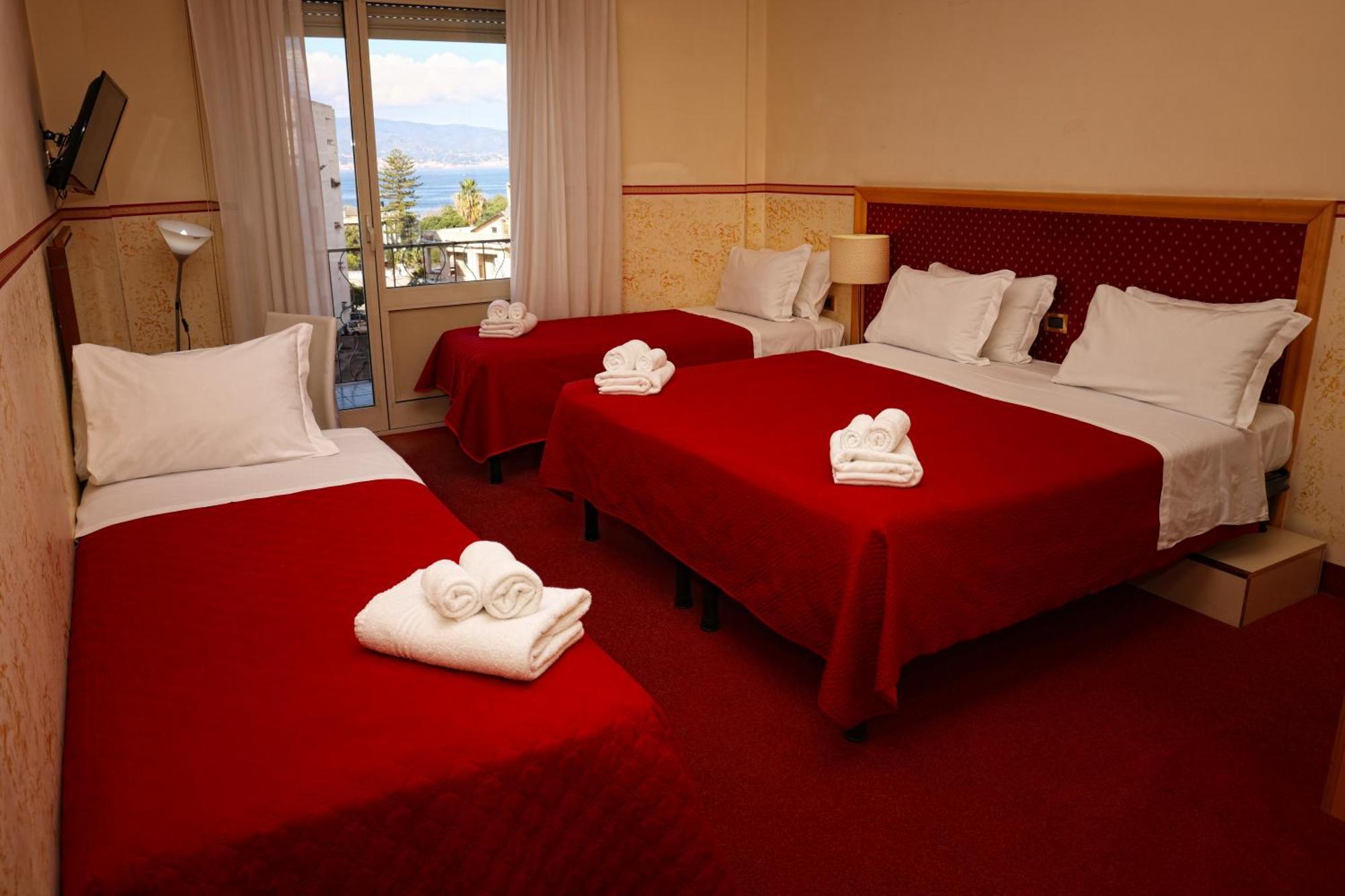 Hotel Palace Masoanri'S Reggio di Calabria Buitenkant foto